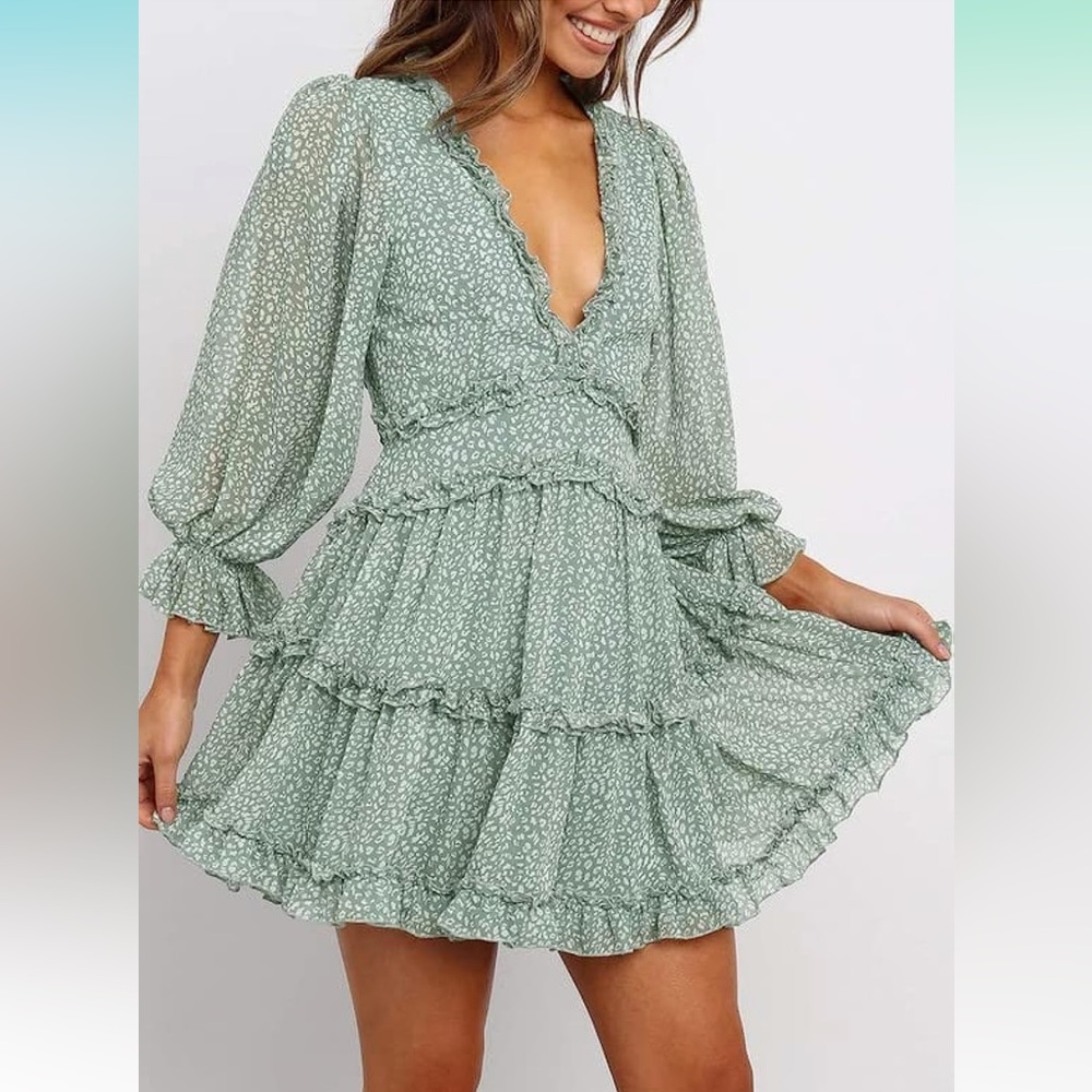 nwot Boutique Deep V-neck Floral Ruffle Mini Dress | Medium